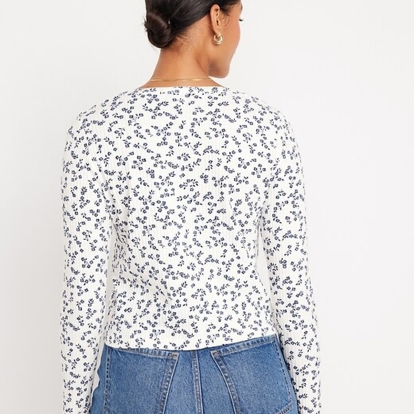 Old Navy White and Blue Button Front Rib-Knit Fitted Long Sleeve To Size Small - Picture 2 of 8